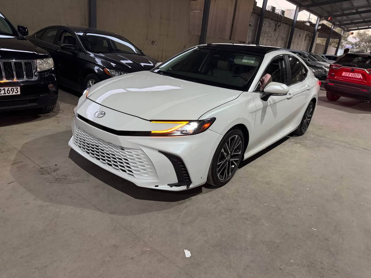 تیۆتا کامری ٢٠٢٥ xle ئەمریکی هایبرێد تەنها بۆنیدی بۆیاغە  و ١٠هەزار رۆشتووە ژمارە کاتی کاتیەکەی نەشکێنراوە نرخی 258 گەڵا ئەویش ژمارەی شاسیەکەیەتی4T10AACK8SU068409 
 *********** كالار, السليمانية
