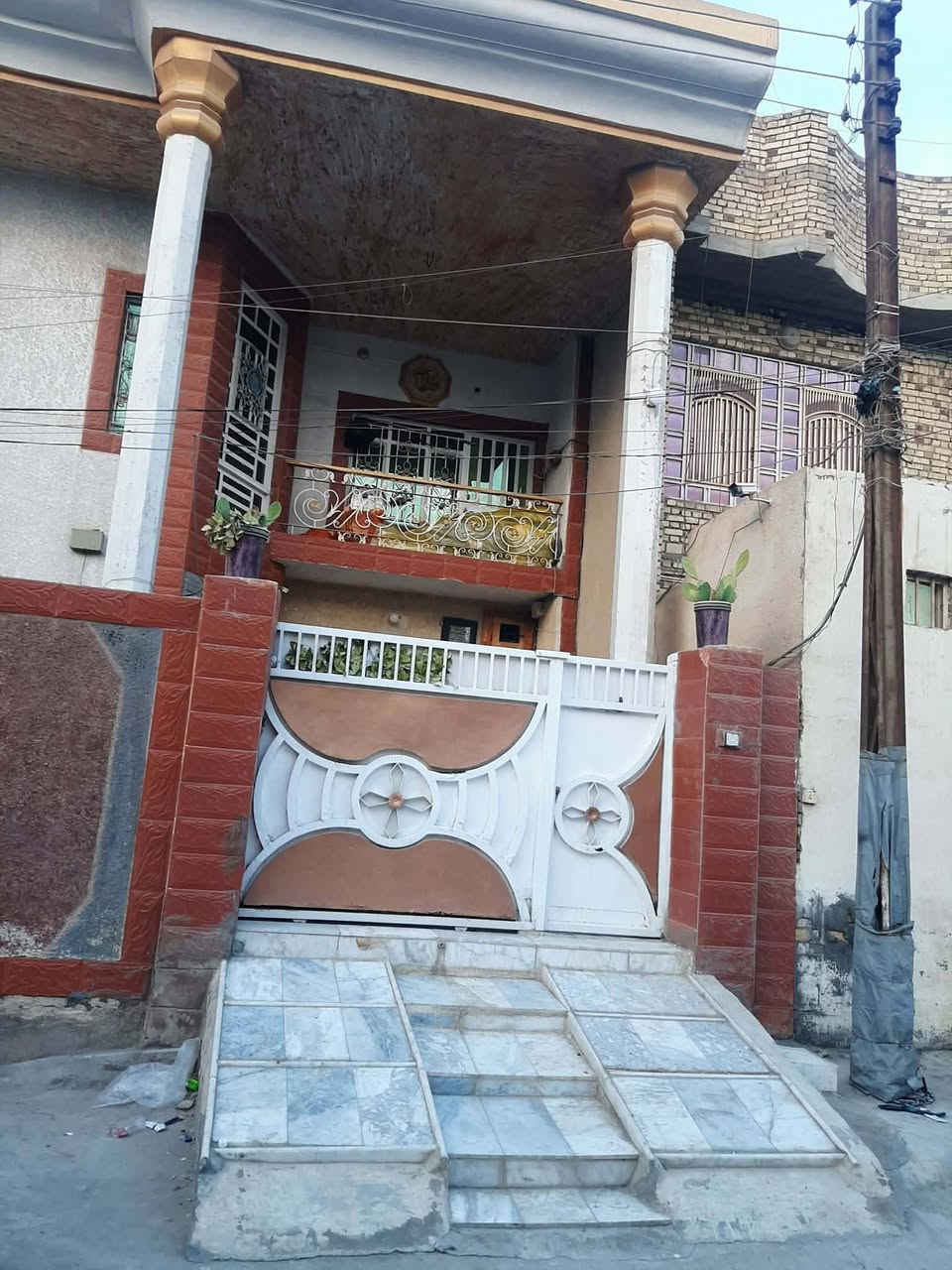 بيت لبيع
٢٠٠ متر طابقين بناء كامل
حي الخضراء
السعر  وتفاصيل اكثر يم رقم عالواتساب ***********
سعر بيت ٢٧٠
