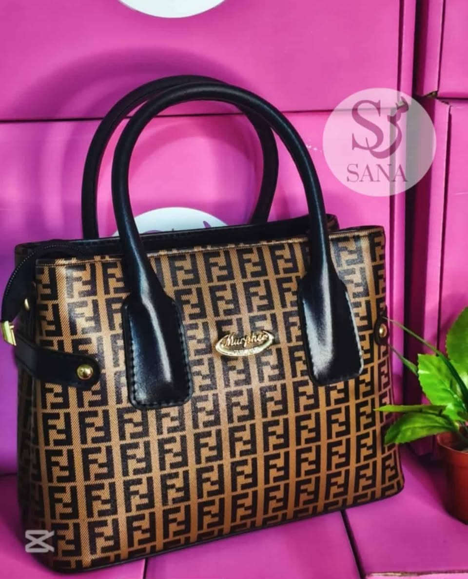 متوفر اخر درزنين ب100 للحجز خاص واتساب ***********
