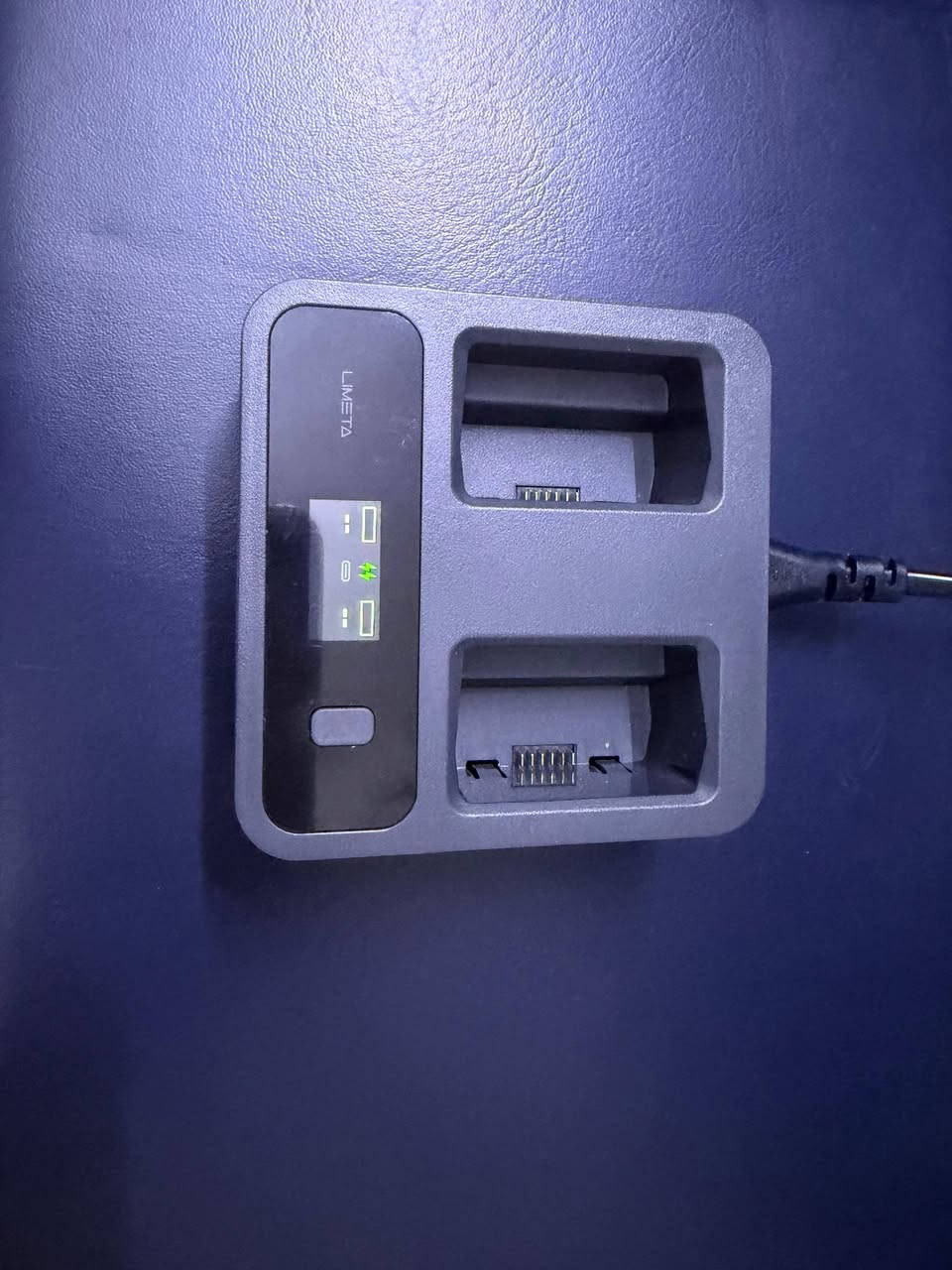 السلام عليكم
شاحن بطاريات ثنائي ذكي مع نظام تبريد داخلي مع شاشة عرض ذكية نبسة الفولتية لكل بطارية يشحن بطاريات مني ٣/٤/٥
السعر ٣٥ الف مع توصيل
***********
