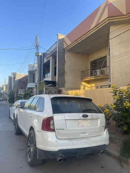 السلام عليكم للبيع فورد ايدج 2013 فول مواصفات كير مكينة نضيفات بيها نقوصات حدادية وكشر يرادلة ترتيب 
السعر 92 وبيها مجال رقم بغداد تحويل ثاني يوم العنوان الدورة
***********
