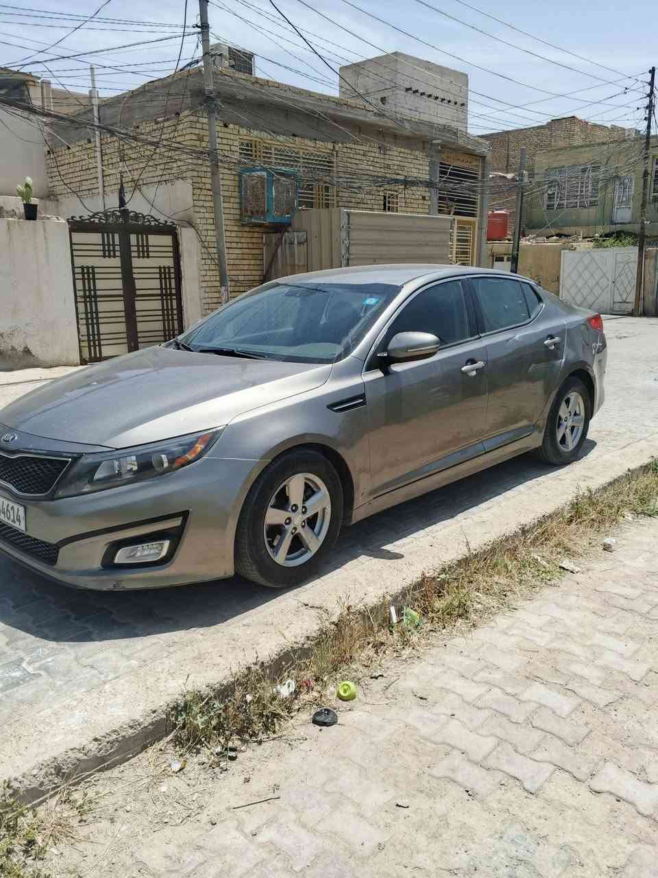 سلام عليكم اوبتيما موديل 2015 للبيع سيار جاهزه مكيينه 2400 كير تبريد ثلج حداديه جديده حادثها بيبان ثنين جهت العبري مكان السيارة كربلاء سعر السيارة 117 وبيها مجال حك الجيه سنويه وهزه جديدة بسمي مداور ثاني يوم اهلا وسهلا بيكم رقم الهاتف ***********

