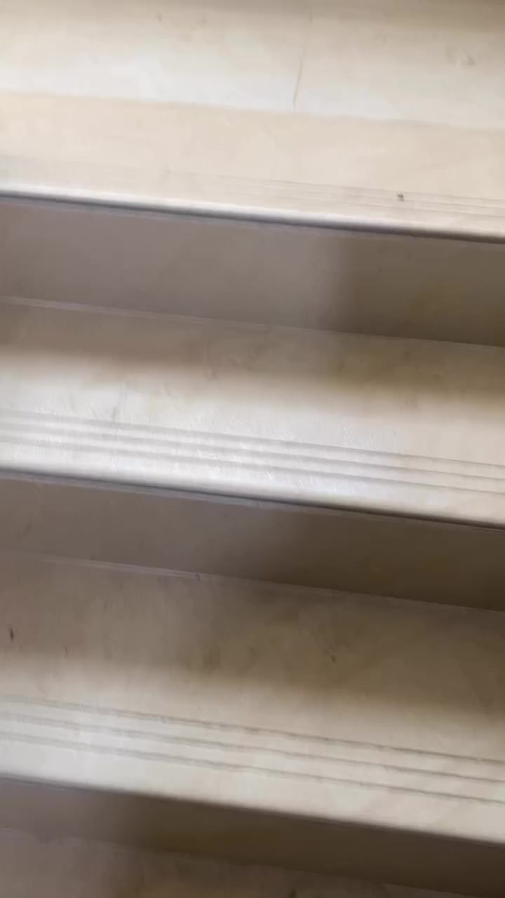 سلام وعليكم شقتين الايجار جدد ***********
