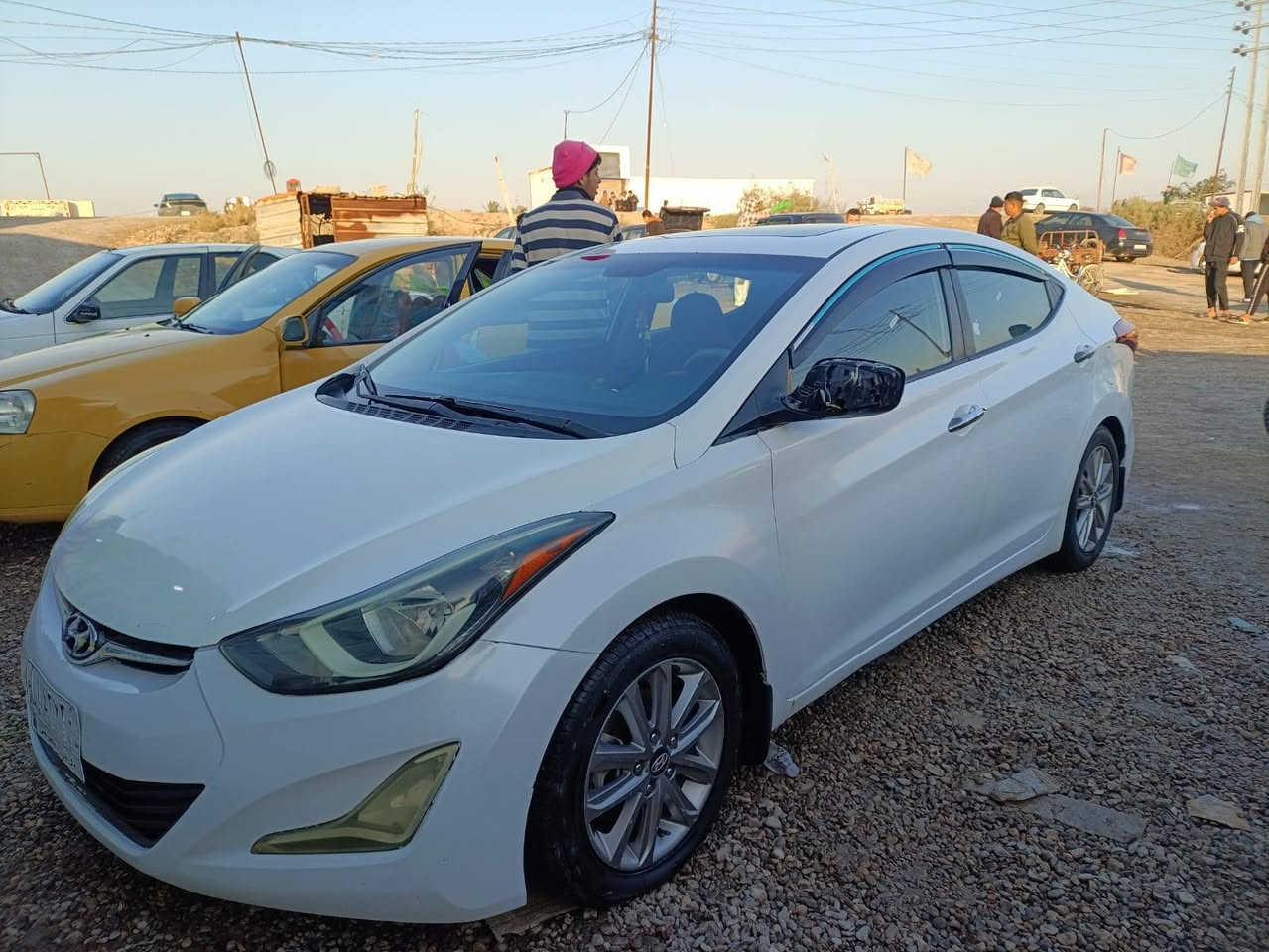 السلام عليكم
للبيع 
سيارة اللنترا ٢٠١٤ وارد كندي محرك ٢٠٠٠
 ضربه جاملغ و طرف البنيد نفسه مصلح سياره جاهزه للاخير حدادة و تبريد و طخم تواير و محرك
شاشه صغيره كاميرا تحكم ستيرين جهتين ويل كب كروم الاصلي
سيارة مال جناي و متعوب عليها 
اتعهد بمداور السنويه ثاني يوم 
السعر ١١٥ وبيه مجال 
عنوان الناصرية / سوق الشيوخ 
***********
