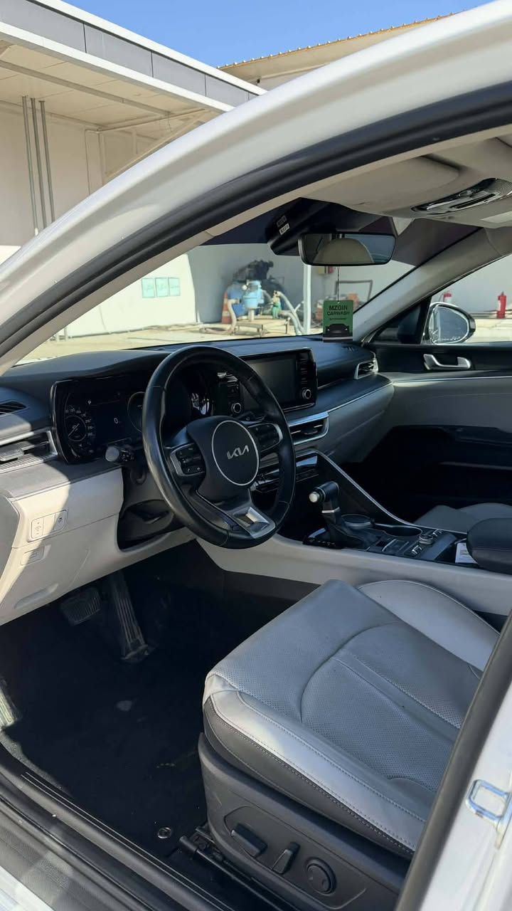 KAI k5 2023
خليجي وكالة شركة N/M
محرك كبير 2500 
فووول فووول مواصفات 
ماشية 67 كيلو
سيارة مكفولة فقط نص دعامية خلفية صبغ اثر شخط 
رقم دهوك 
 مكانها دهوك 
السعر 230$ 
***********
***********
