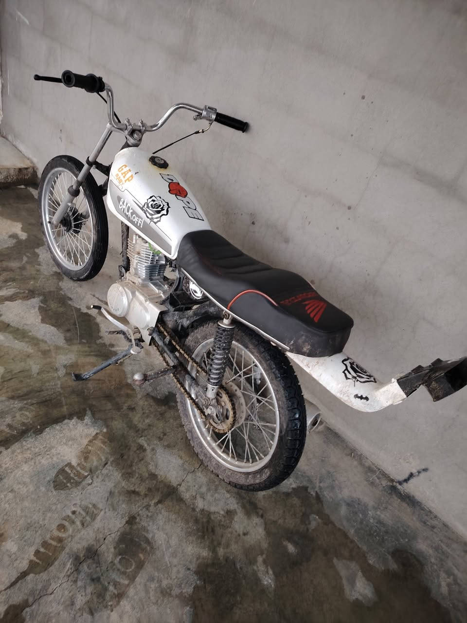 سلام عليكم دراجه للبيع رابيدو 25 سعر 525 وبيه مجال متواجد خاص متواجد ***********
