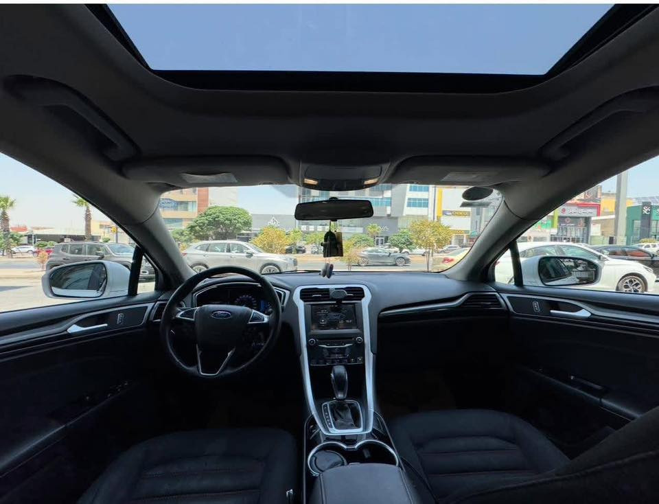 فۆرد ڤیوژن ٢٠١٤ سفری شەریکەی نیڤا
دوو سویچی شەریکەی لەگەڵە 
سەنەوی بە ناوی خۆمەوەیەتازەیە تا ٢٠٣١
مەکینە ٢،٥ 
فول مواسەفات سڵایدو سێ شاشە
چەمەلەغی پێشەوەی گۆڕاوە بە بیلاد لەگەڵ پەڵەیەک بۆیاخ بێ ناوگرتن بێ ئێرباگ
گێڕو مەکینەی نەکراوەتەوە بەشەرتی هەموو فەحسێک سەیارەکە لەسفریەوە لای خۆمانە لەشەریکە سێرفس کراوە 
نرخی ١١٩

***********
