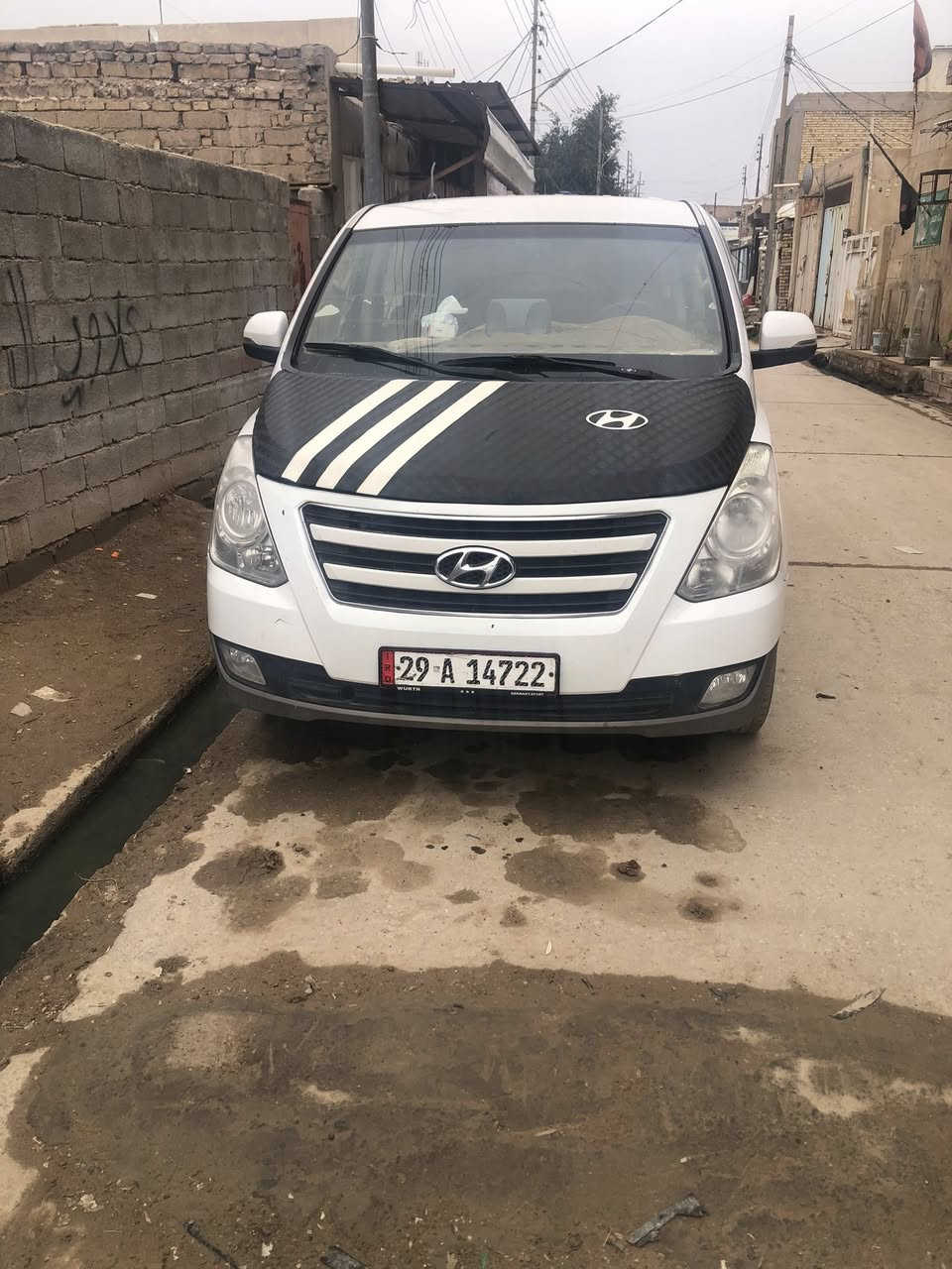 سلام عليكم ستار اكس للبيع موديل 2016 شكل قديم مفتوح محور مسكر بسمي رقم واسط مكينه 12 قبق اسود كفاله عامه ماعده بارد يم لايت موجود والباقي سونارالسعر 200 وبيه مجال حك جيه  العنوان ناصريه قضاء الفجر الاتصال ***********
