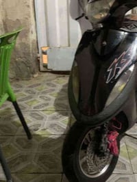 عدله للبيع كله ختم واحد ويه المكينه بس الكفرات لا سوادات كله مختمه ومل...