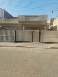 بيت للبيع في جسر ديالى الساهرون المساحه ٣٢٠ للإستفسار الاتصال ع هذا ال...
