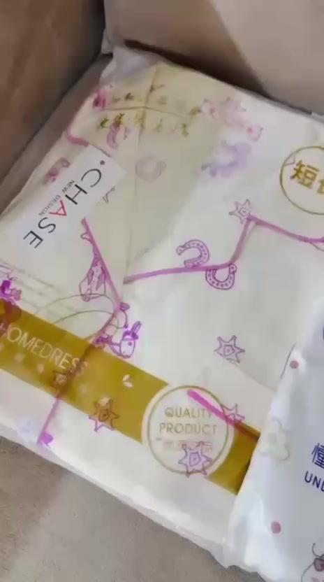 السعر (8000) الف 🔥
💕تراك نسائي 💕
🧊قماش خفيف وبارد 🧊
نعومه وخفه ماينوصف 
موديل دكم 🔥🔥
العنوان: مجمع دبي العائلي (١)
خانقين/ شارع المصرف 
داخل السرداب👇


**إذا كنت صاحب هذا الإعلان وتريد حذفه لأي سبب، رجاءا أرسل رسالة إلى الدعم الفني**