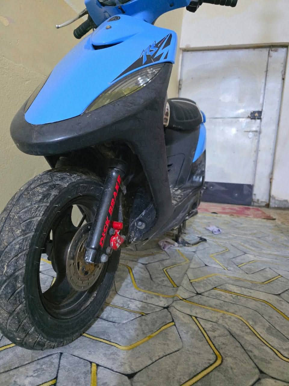 السلام عليكم دراجه للبيع ماكس عدله ياباني بوشه 49 بلاديه مختمه ملاح وكفرمكفوله كفاله عامه من كلشي سعرها ب 900 وبيها مجال للطيبين فول الفول الدراجه مكاني دوانيه قضاء عفك رقم صاحب الدراجه*********** معه تحياتي للجميع ✈️✈️
