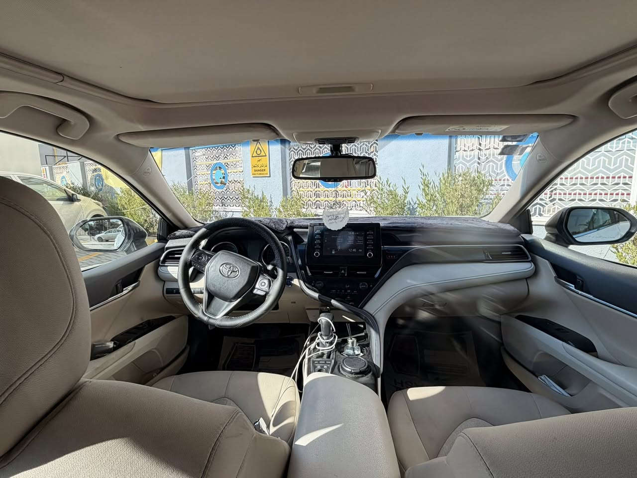 سلام عليكم
عندي كامري هايبرد 

موديل 2024

ياباني الاصلي 

شركة عبد لطيف 

رقم بغداد باسمي 

سياره فول 1/1

ماشيه 33الف 
بيه طخه بل باب الي بصف سايق كلش بسيطه 

سياره كلش جديده مناقصه شي 

سياره امبولشه جديد 

برده خلفيه بلادي مال شركه

حساسات 

كامره خلفيه 

اشاير بل مريه كشن كهرباء

لايت زنون 

فتحه سقف

شاشه 

تشغيل بصمه 

ابواب بصمه 

محرك 2500

سعر 255 وبيه مجال 

مكان سياره بغداد حي الحسين  

هاتف ***********
