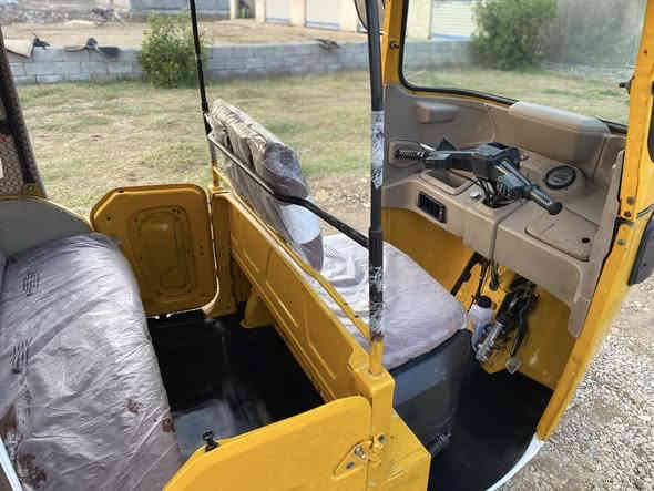 ‏السلام عليكم تكتك للبيع رقم بصره تحويل ثاني يوم من بصره السعر6500 بيها مجال مكان الرفاعي دراجة بي ضربات أبو شه￼ بوستن  ‭0786 617 2571‬  ￼
