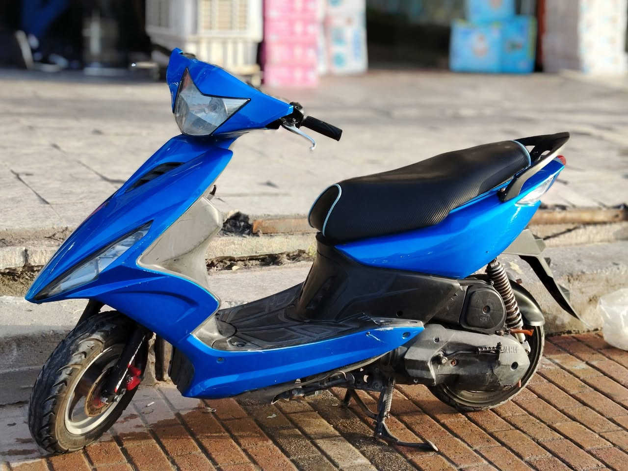 السلام عليكم
دراجة ماكس 120 مضلع مكينه ممفتوحة
نكرة سلف وهندر كهربائيات كله شغالة
بس كفر تجاري
معروضة ب600 وبيه مجال بسيط
عنوان بغداد شارع فلسطين
***********
