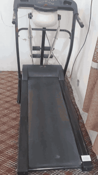 السلام عليكم جهاز جري ماطورين اهتزاز للظهر ومال مشي سعره 250 جهاز الماني مكانه بالكوفه***********
