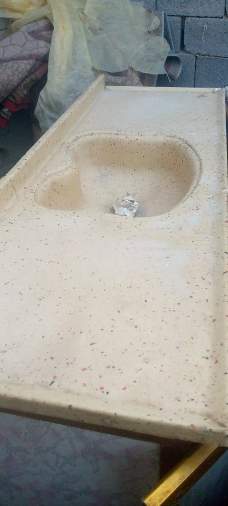 سلام عليكم كاونتر للبيع نضيف احسن من صوره بس فطر بلمرمره للتفسار ***********
