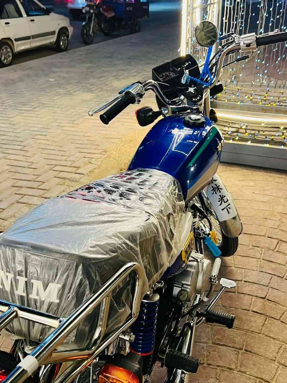 سلام عليكم شباب دراجه 4 كير سكنر الدراجه ما صاللها اقل الشهر من طالعه من المعرض جديده كلش مديل 26 زيرو زيرو مكاني كربله تجي تفحص وتشوف وتقتنع السعر ب800 مكاني كربله حي العامل 
تعال وبيك خير وتدلل


**إذا كنت صاحب هذا الإعلان وتريد حذفه لأي سبب، رجاءا أرسل رسالة إلى الدعم الفني**