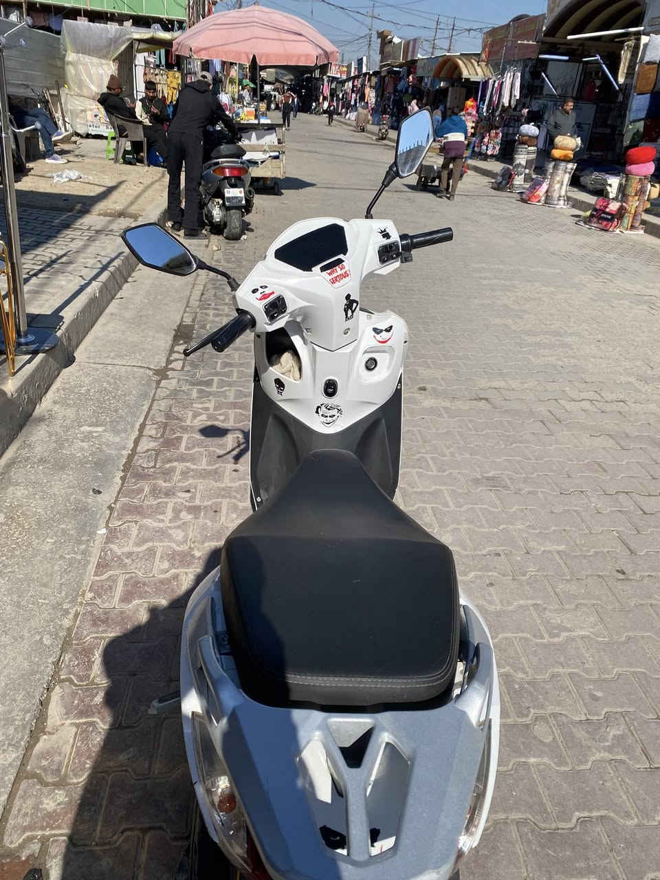 السلام عليكم للبيع دراجه شحن موديل ٢٤ دراجه جديده صار شهرين من مآخذه السعر٩٥٠ وبيه مجال لشراي لتواصل *********** مكاني بغداد
المحمودية:
