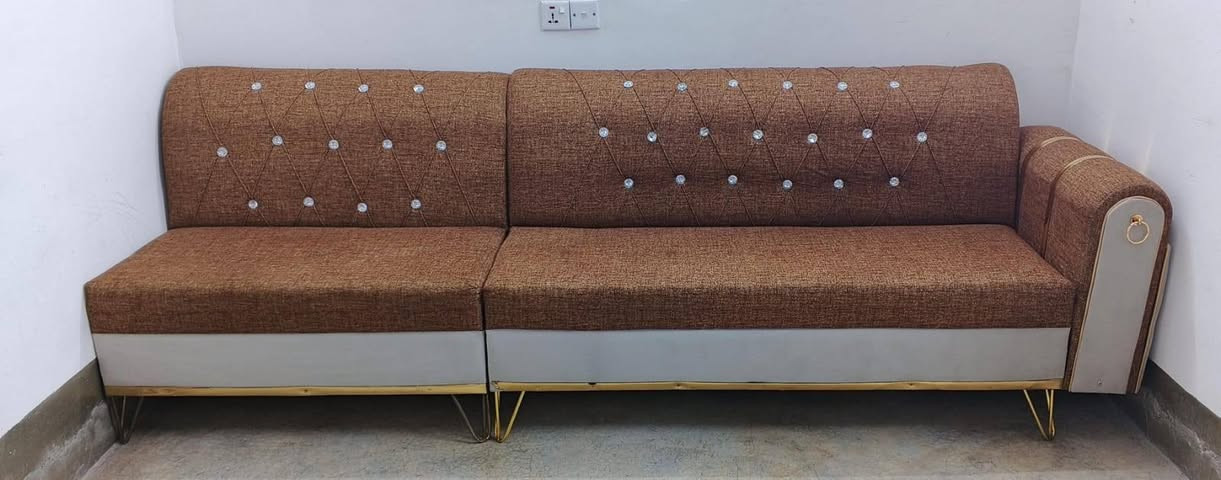 قنفات ديوان نظافه ميه بالميه مستعمل شي قليل مال بيت السعر 275 رقم الهاتف ***********
