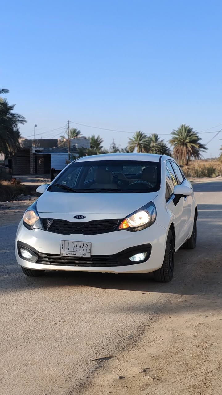 سلام عليكم
 كيا ريو 2015 للبيع 
خليجي  1600
شاشة +تبريد فول
 نظام ECO
السياره جاهزة وحلوه 
(السياره بيها حالوب )

السعر 89وبيها مجال  
مكاني ديوانية شافعية 
رقمي ***********
لحد يراسلني هذا رقمي واتصل

بيع او مراوس
