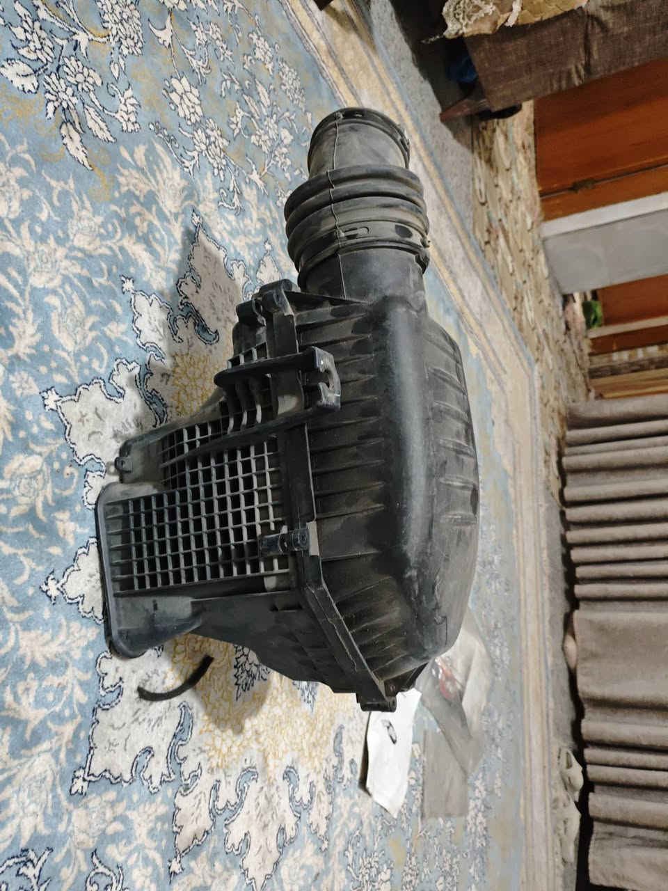 🔧 للبيع علبة فلتر هواء سيارة
📦 القطعة: علبة فلتر هواء (Air Filter Box)
🧼 الحالة: مستعملة نظيفة – بدون كسر أو تشققات
✅ الفائدة: تنقية الهواء الداخل للمحرك وتحسين الأداء  اعلى سعر ابيع رقم ***********
