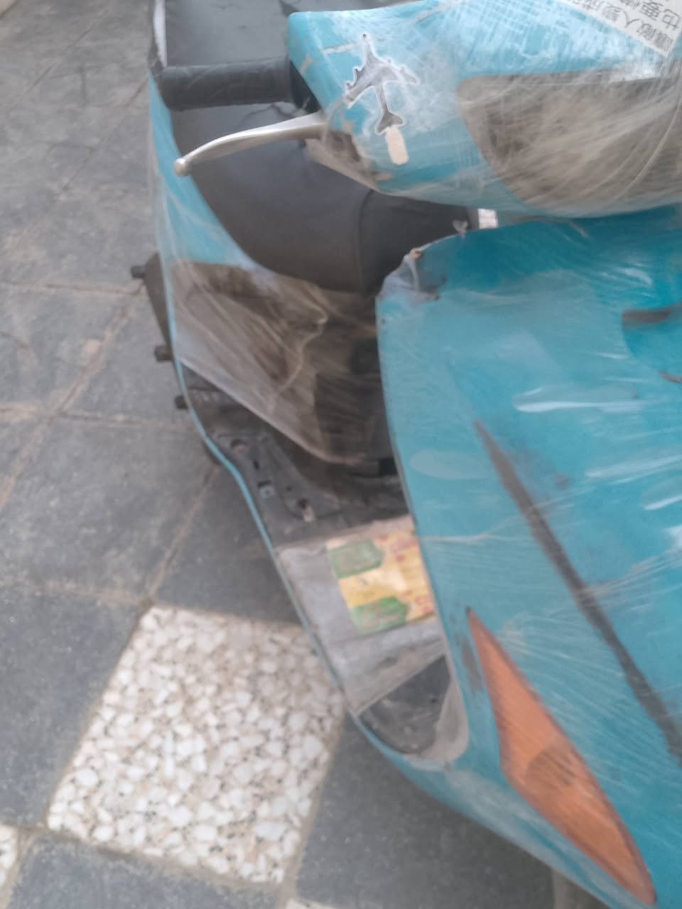 السلام عليكم دراجه فراشه للبيع نضيف مكينه خير من الله الكهربائية كامله سلف هندر ليت عليه ناصي الدراجه الكهربائيه كامله الدراجه كلشي ما بيها نقط تأخذها تترحم الولدي السعر 300وبيها مجال رقم الهاتف *********** المكان الحله جمعية قرب حديقه الحيوانات
