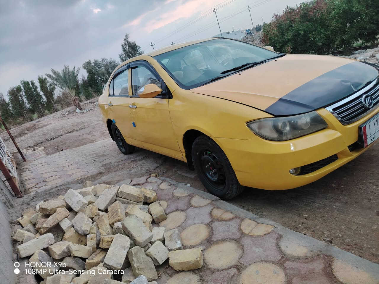 سلام عليكم اليفان 2011 سياره معمره خياسات فقط بدون اي ضرر او ضربه كهربائيات كله شغاله كير عادي مكيه الف وثمنميه جديده شاشه سمعات حداديه جديده تخم تايرات جدد دواخل حلوه مثل ما بل صوره خط وبحث جدد  تحويل شوكت متريد صاحبه حاضر العنوان الشطره *********** سعر 29 وبيه مجال قليل
