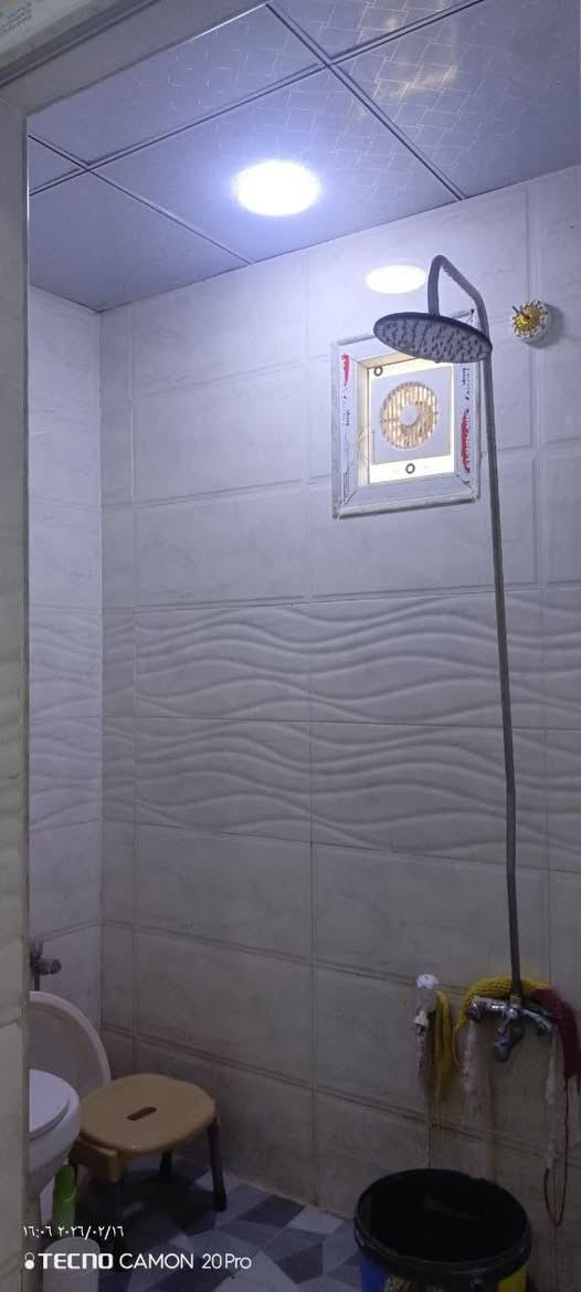 🏡 بيت 200 متر ب 38 مليون وبيه مجال
🔹 المساحة الكلية: 200 متر
🔹 البناء: 100 متر
🔹 حديقة: 100 متر 🌴
💰 السعر: 38 مليون قابل للتفاوض
📄 الطابو: زراعي سند 25
🧱 البناء درجة أولى – شغل جناي وتجي تشوف بعينك
صب كونكريت + جسور
حجر
كاشي وسيراميك
🏠 يحتوي على:
غرفة + صالة + استقبال + مطبخ
صحيات داخل وخارج + حديقة
📍 الموقع: شارع الصب – عمود 276 وتنزل
📞 للتواصل:
اتصال: ***********
واتساب: ***********
