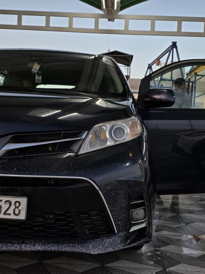 سينا 2018 xle فول مواصفات
سينا ١٨ فول مواصفات سيارة نظيفه كما موضح بالصوره
ضررها باب وجوملغ فقط 
كفال كير محرك صدرك
ماشيه ٤٠٠ كيلو يعني ٢٥٠ ميل
سعر ٢٠٥ وبيها مجال بسيط 
مكان السيارة الأنبار القائم
***********
