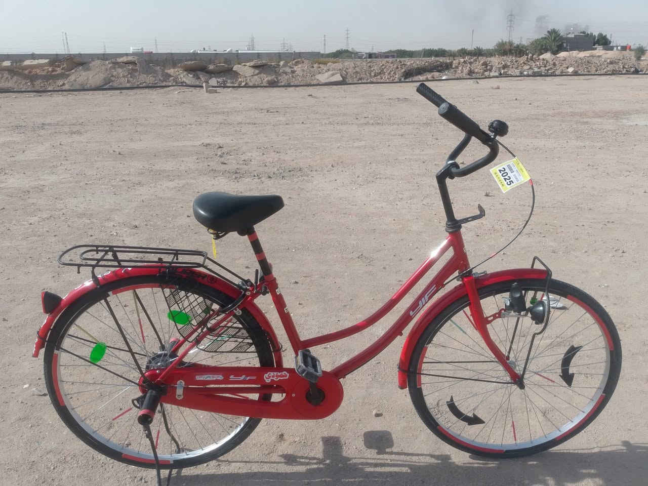 سلام عليكم بيسكل لبيع حجم 26شركه نضيف سعر 160وبيه مجال مكان الزبير ***********
