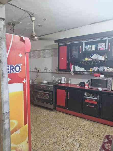 دار للبيع طابو صرف المساحه ١٥٠متر متر كونكريت مسلح.. السعر ١٠٥ قابل للتفاوض العنوان الحيانيه شارع المستطيل قرب موكب مسلم ابن عقيل قريب للشارع العام ***********
