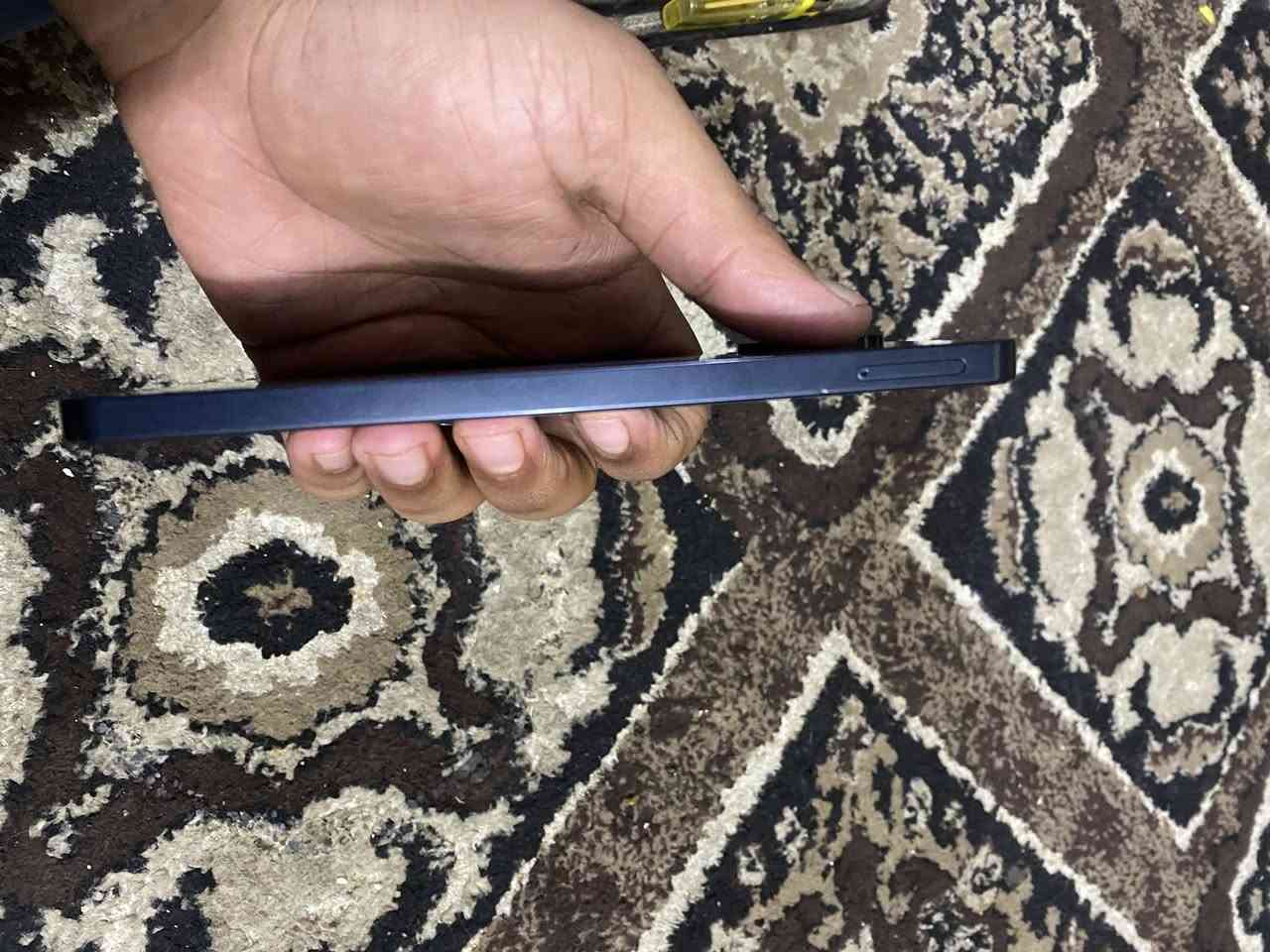 كلكسي A07 للبيع ذاكرته ١٢٨ عشوايته ١٢ سعره ١٤٠  مكاني بغداد ***********
