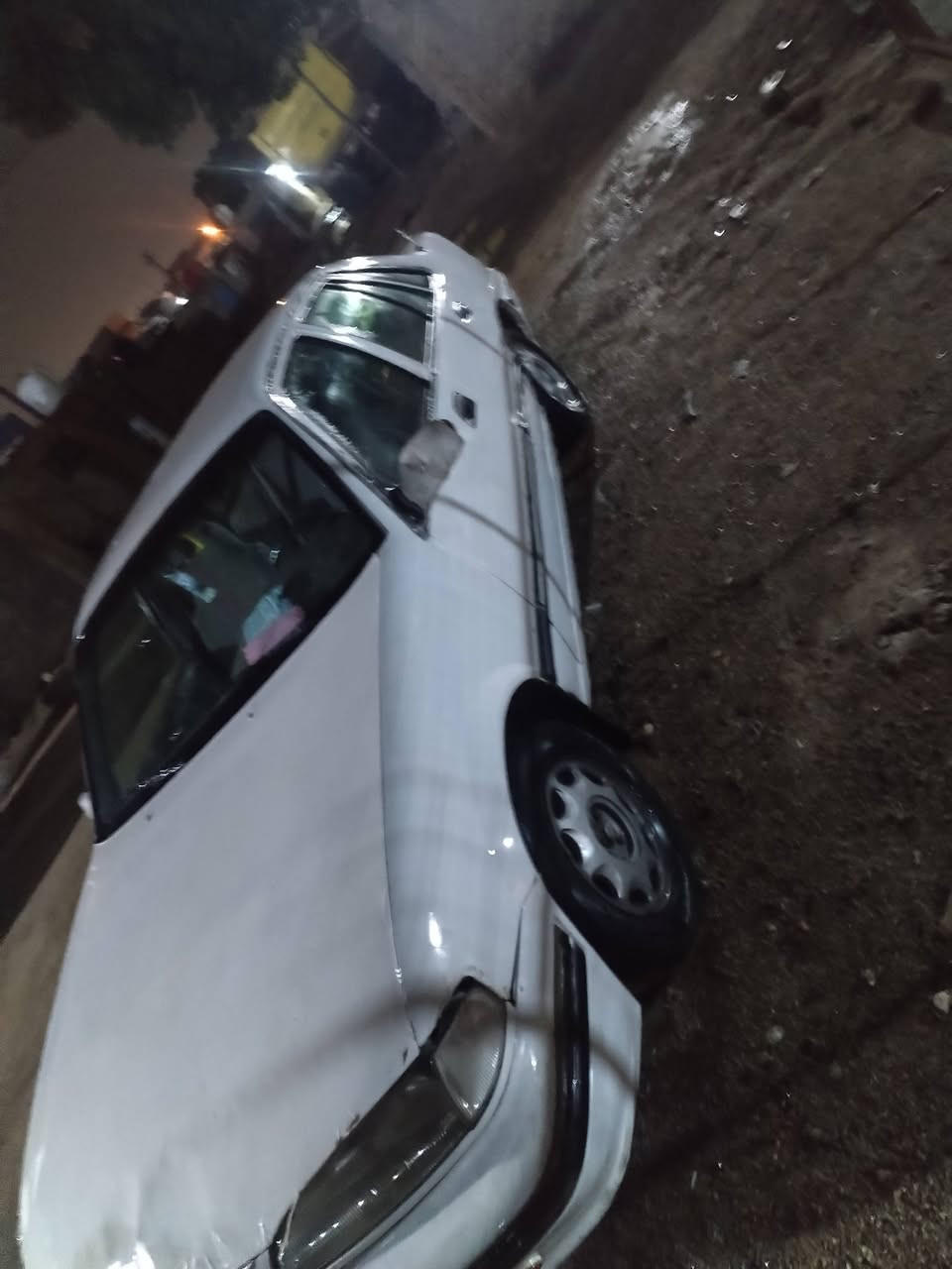 السلام عليكم
للبيع اوالمراوس بكيه بسته اوبريجو حسب القناعه
دايو برنس مكينه وكير خير من الله تخم تاير حداديه جديد السعر 33 وبيهامجال بسيط رقم كربلاء نكليزي
الستفسار اكثر الاتصل على الرقم ***********
