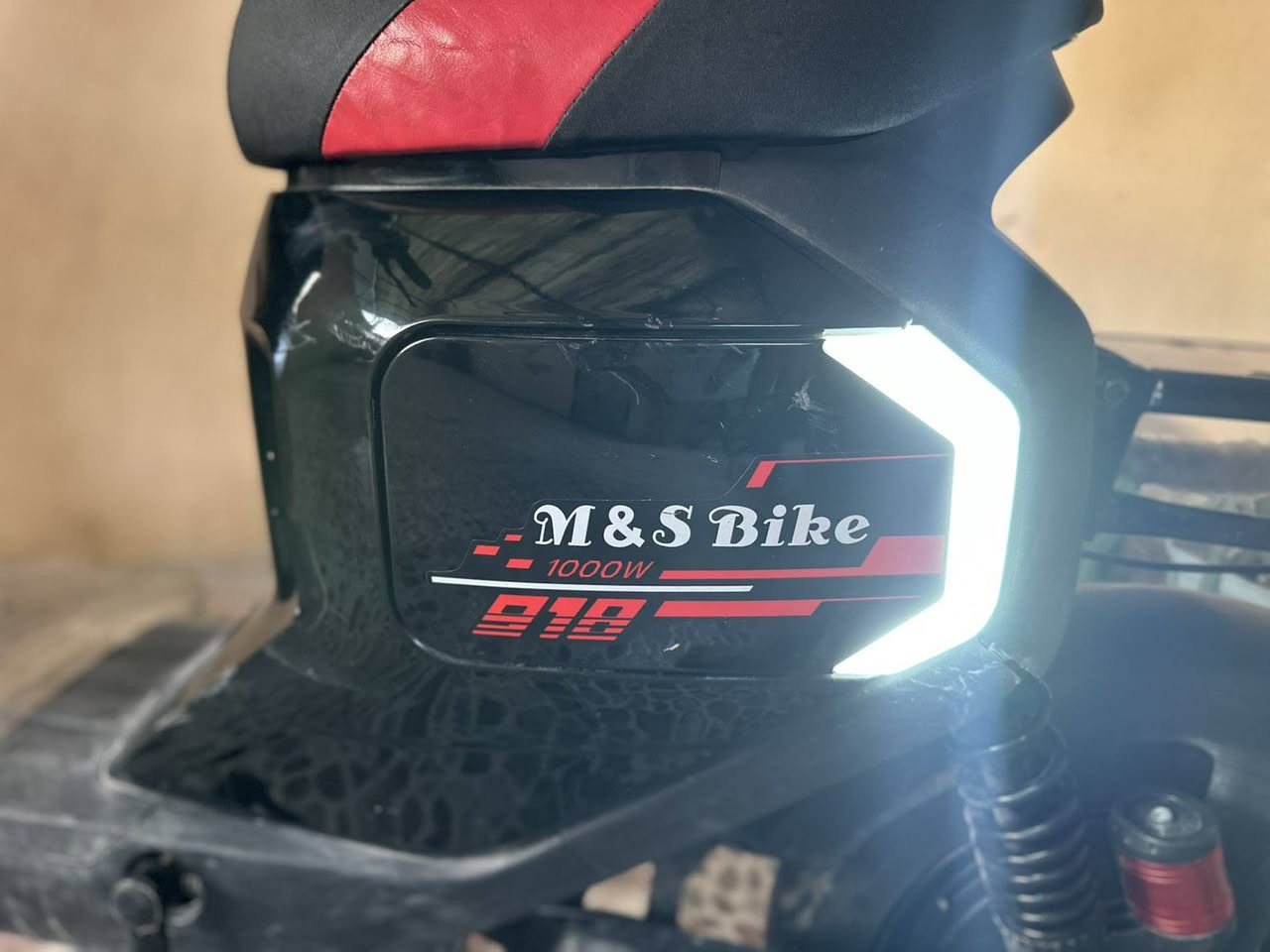 سكوتر شحن اقتصاديهMA.918  
ملف1000
60v
تشغيل ريموت +بصمه+مفتاح
دراجه مكفوله ضمان ٢٤ساعه
وسعر مناسب بي 

 مجال قليل كركوك, العراق


**إذا كنت صاحب هذا الإعلان وتريد حذفه لأي سبب، رجاءا أرسل رسالة إلى الدعم الفني**