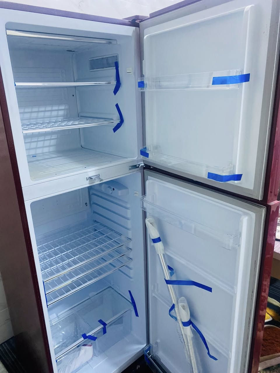 الغراض جدد بالباكيت 
الشراي يتصل على الرقم
***********
