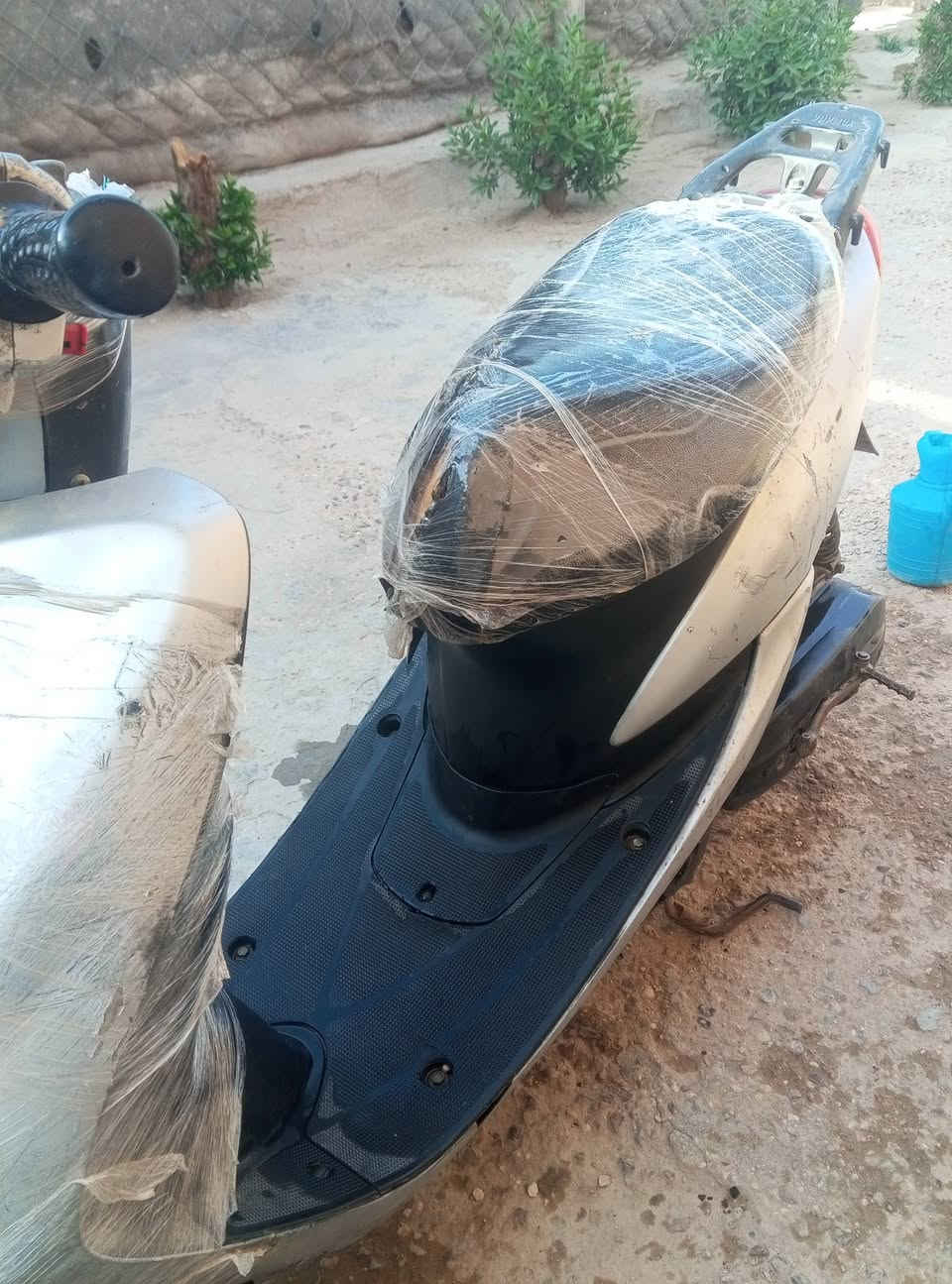 دراجه للبيع
ياباني السعر 225 وبيه مجال لطيبين


**إذا كنت صاحب هذا الإعلان وتريد حذفه لأي سبب، رجاءا أرسل رسالة إلى الدعم الفني**