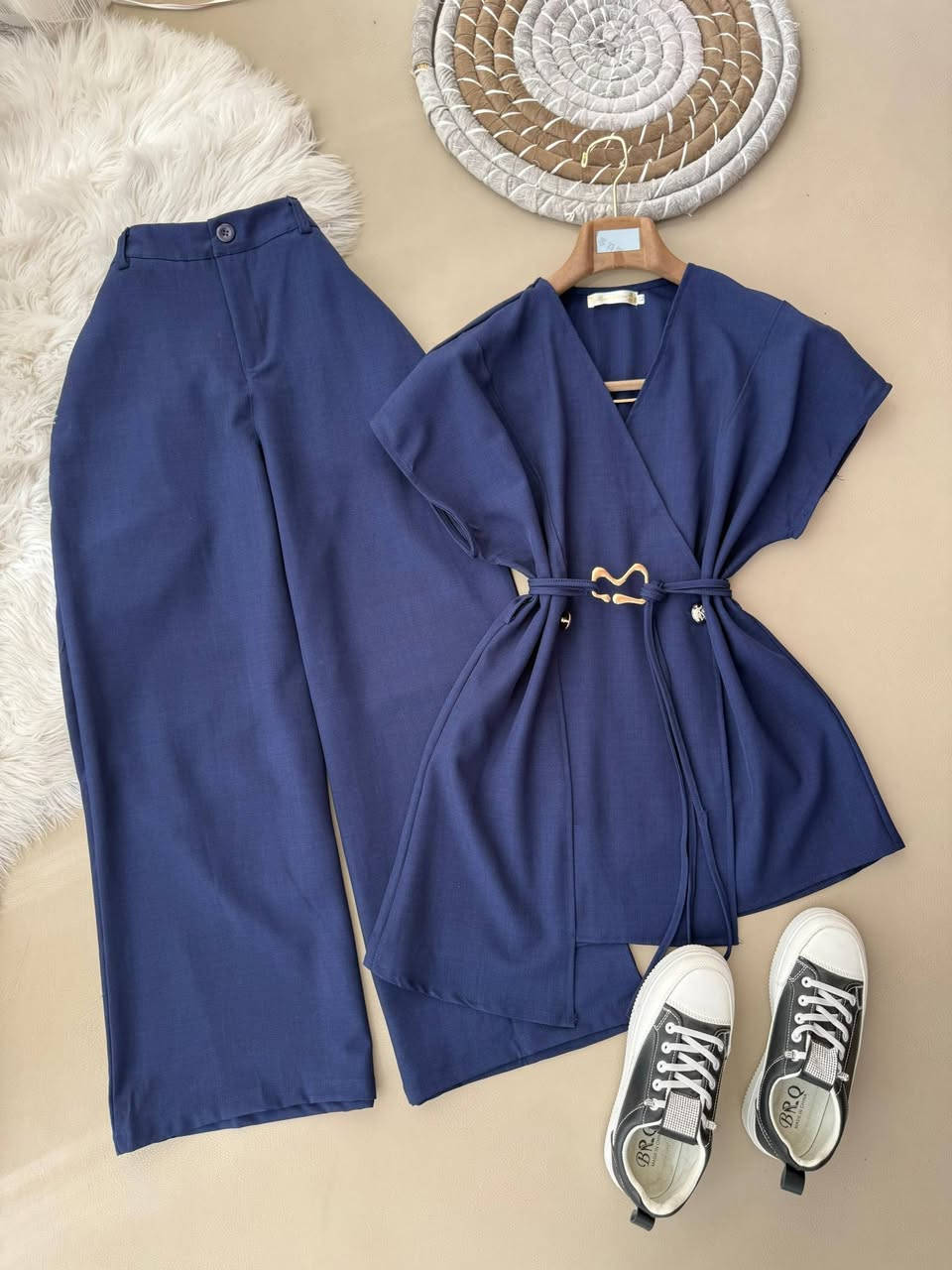 بّـسًـمِ آلَلَهِ آلَرَحًـمِـن آلُرحٍيَم 🌹🍃

أللهم أرزقنا رزقًا حلالا طيبا مبارك فيه ولا تجعلنا نحتاج لغيرك 🤲 🤍
ـــــــــــــــــــــــــــــــــــــــــــــ
لل جمال عنوان 🫰🏻🎓🍂

اونسكم بل موديلات الحلوه 🤓✨

طقم قطعتين يلك  +  بنطرون    🥹

نوع الخامه جنز خفيف تركي🇹🇷

حيل نازك بل لبس 👌🏻

القياسات يلبس 👇🏻
 40 42 44 46
للحجزاوالاستفسار مراسلتنا خاص


**إذا كنت صاحب هذا الإعلان وتريد حذفه لأي سبب، رجاءا أرسل رسالة إلى الدعم الفني**