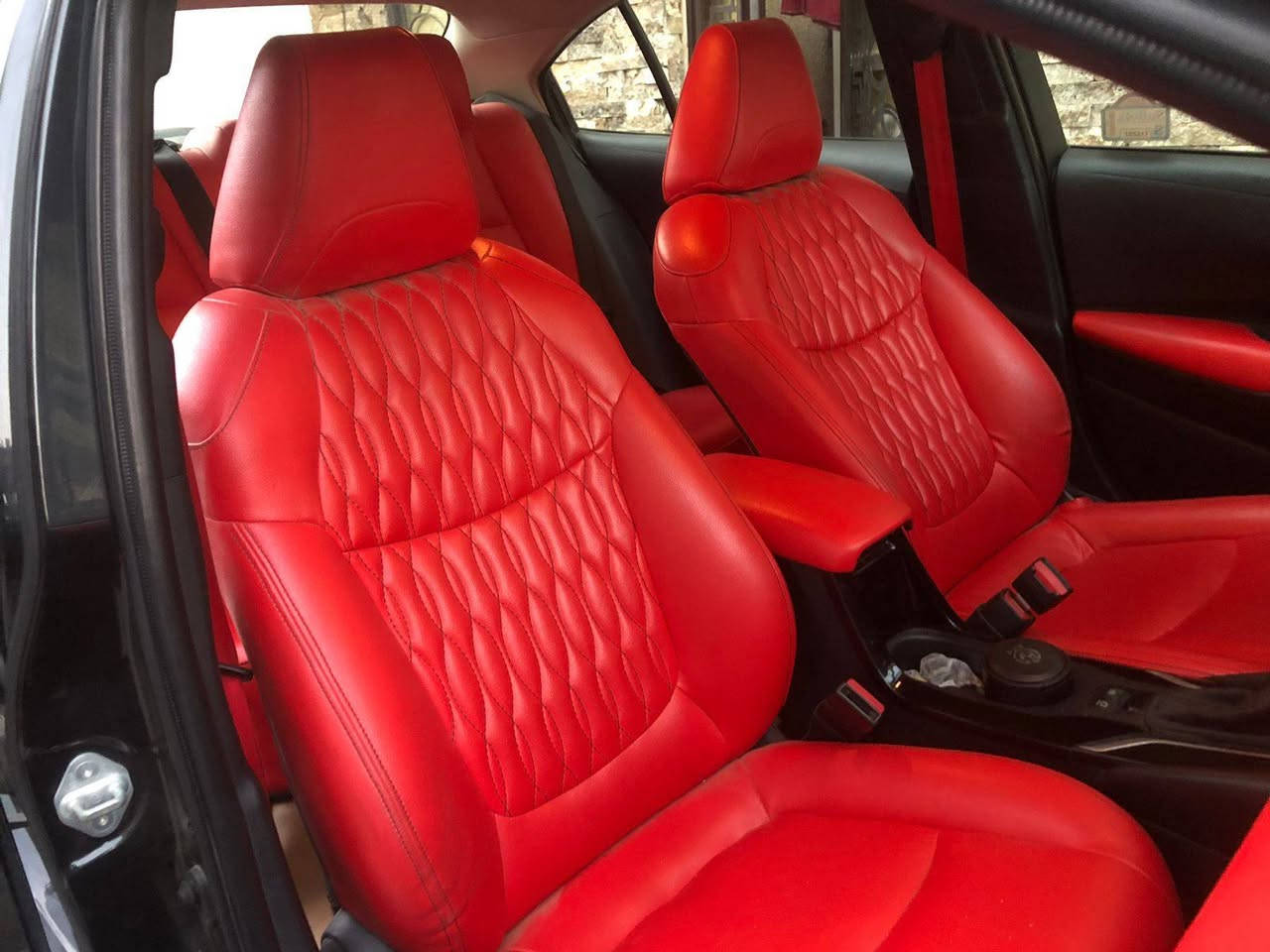 ياالله سلام عليكم
من رخصة صاحب الكروب المحترم
والاعضاء الامحترمين كورلا موديل 21 
سياره جديده وخير من الله مابيه اي نقص
فقط 3 ملاحظات دعاميه وجاملغ وربع باب السايق
العنوان بغداد الشعلة 
الاستفسار الاتصال برقم ***********
