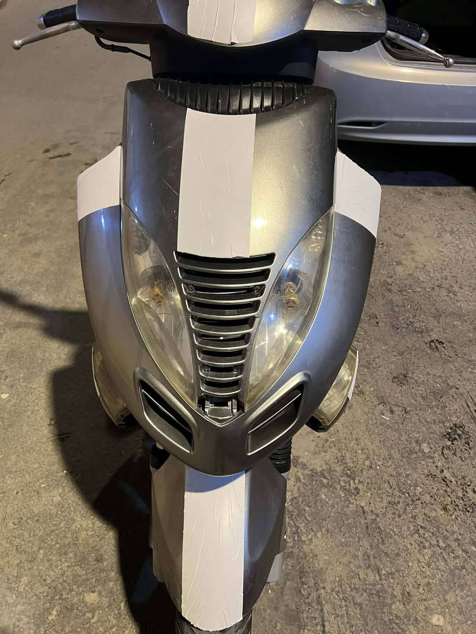 للبيع ٤٢٥ وبي مجال قليل كايمكو جديد مابي اي كسر كفرات كشر كله جديد كهربائيات كيجات دبل إشارة صلف هندر لايت زنون سكن  محرك حلو لا تنقيص ولا تبخير معدل نشط المكان شارع ٢٠ للاتصال ***********
