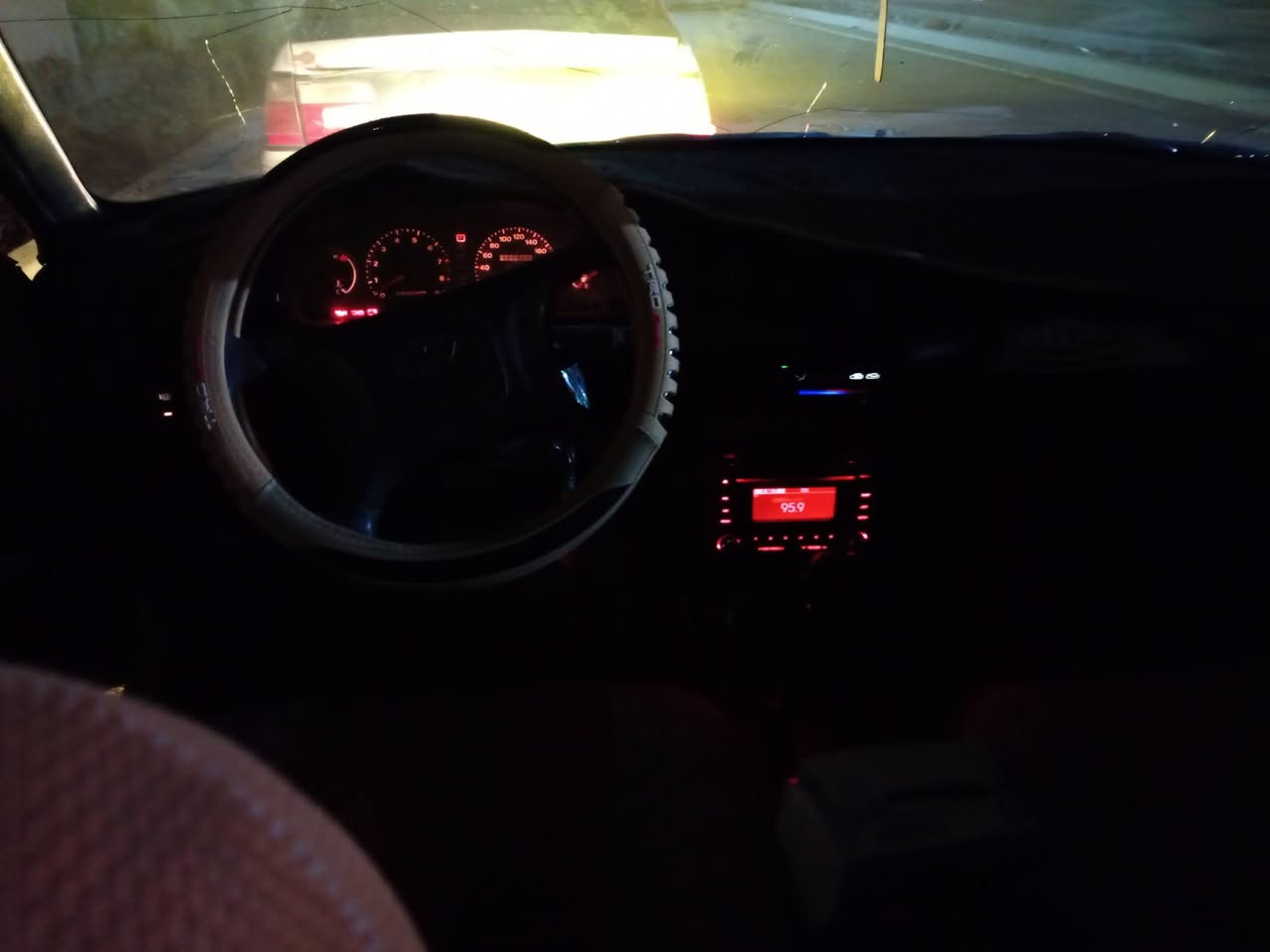 سوناته موديل 94 كير اتو رقم انكليزي كربلاء بسمنه بيه ضربه بصفحت اليمين السعر 32 رقمي ***********
