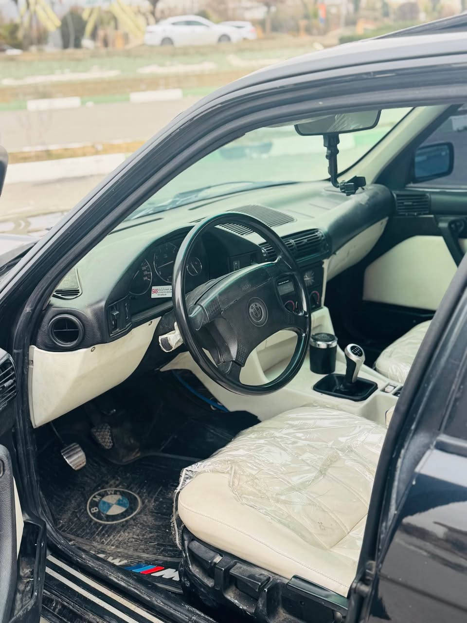 Bmw 1992 520 ئارم پلاستیک گێر عادی سلایت تەبریت کوشن جلد ناو فۆرمیکا دووجام کارەبا و گوێ بەرخ موسو براوەو وەرگەران بەشەرت ئارموو ئەوەلیات بەشەرت گێروو مەکینە بەشەرت بێ تەقەو رەقە کارەبای مەزبووتە جوارتایەو ویلی نوێی بۆ بەستراوە ناو خورفەی لۆکەو بێ نوقستانیە پێش و پشتی تازە تووندکراوەتەوە سعری ٥٣ گەلاو مەجال
*********** فایبر واتس ئاپ. رانية, السليمانية
