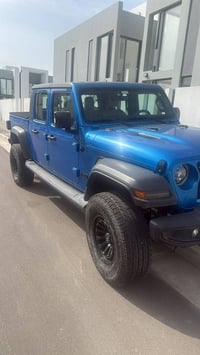 جيب كلاديتور وكالة شركة هارلم  جديدة بمعنى الكلمه  ماشية ٥٠ الف كيلو  ...