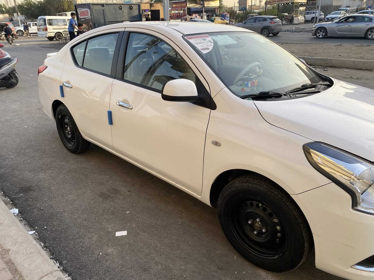 ً
سلام عليكم
نيسان صني 2024
شركة السور هندي 
مواصفاتها معروفه 
سبيرها منازل 
ماشيه 35000 
مكفوله من التبديل والبارد والصبغ 
دوشمة كاعيه سفريات 
مكاني بغداد 
***********
