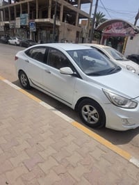 اكسنت خليجي • قير ومكينة مكفولة • ١٦٠٠