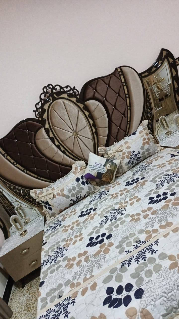 توجد غرفه نوم تركيه جديدة استخدام قليل
نضافه فول تتكون من 7قطع العنوان فلوجه تقاطع السلام طريق السياحيه السعرمليون 
الاتصال ***********
