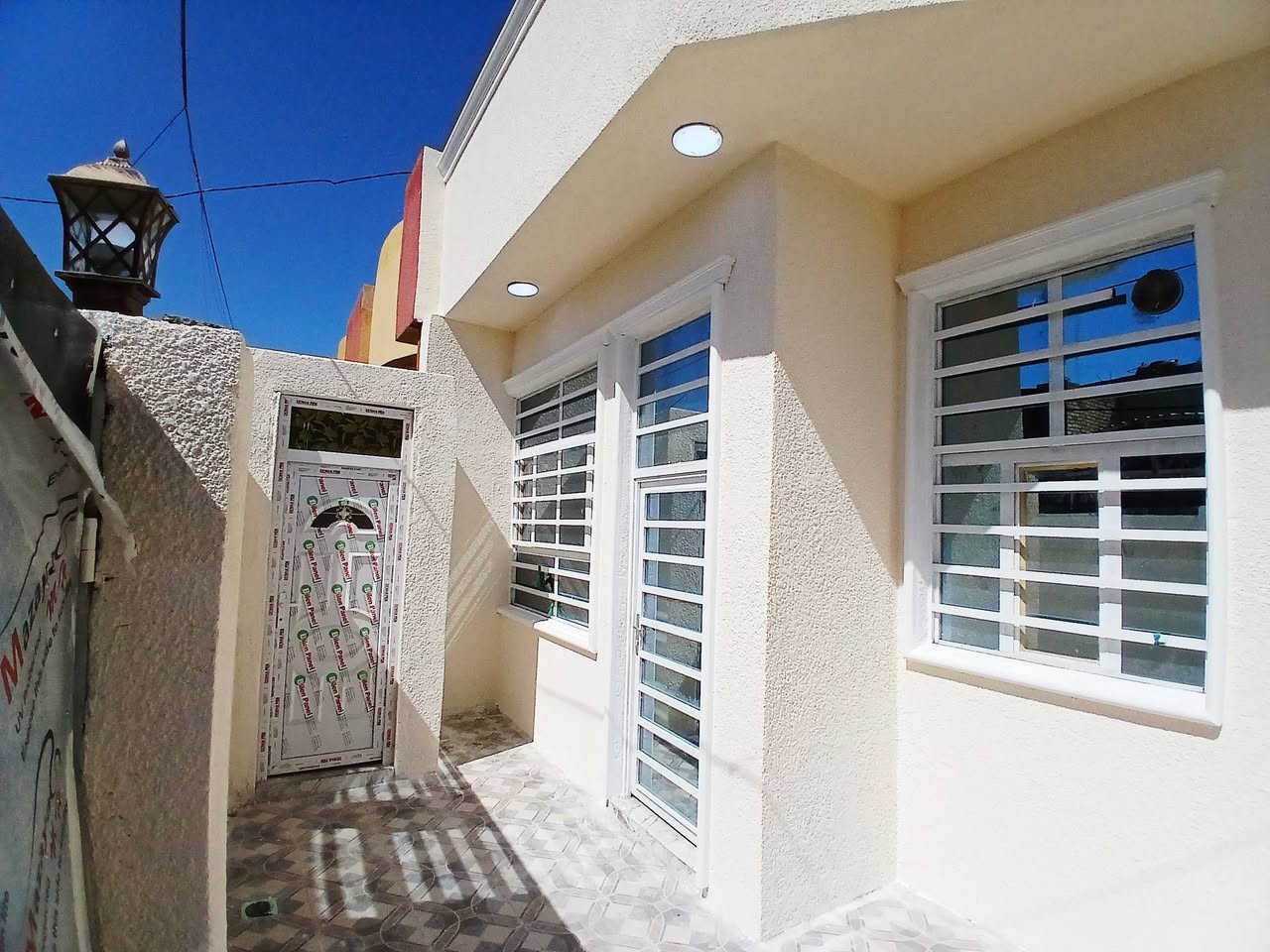 دار للبيع طابو زراعي سند 25 نزله افران الهادي مساحه 150 متر مرقم من قبل البلديه البناء طابوق يتكون من قرفتين نوم استقبال هول مطبخ السعر 50 وبيها مجال للشراي
الاستفسار مراجعه مكتب دلالية حسن البيضاني  رقم المكتب ،،،،***********
عنوان المكتب حي لحكيم قرب سيطرة القديمه للاعلان عن عقاراتكم  أو المراسلة على الصفحة أو إرسال 
العرض ع الواتساب  
ليس لنا الحق برفع سعر العقار أو خفضه عملنا يختصر على تقديم أفضل الخدمات العقاريه وترويج العقارات ونشرها ع مواقع التواصل الاجتماعي على حسابي الخاص على الفيس بك توجد مجموعة عقارات تجارية سكنية دوانم زراعية مستعدون بيع وشراء العقارات نستقبل كافة العروض الزراعيه والطابو في مدينة الكوت
رقم المكتب          حسن البيضاني.     ***********
