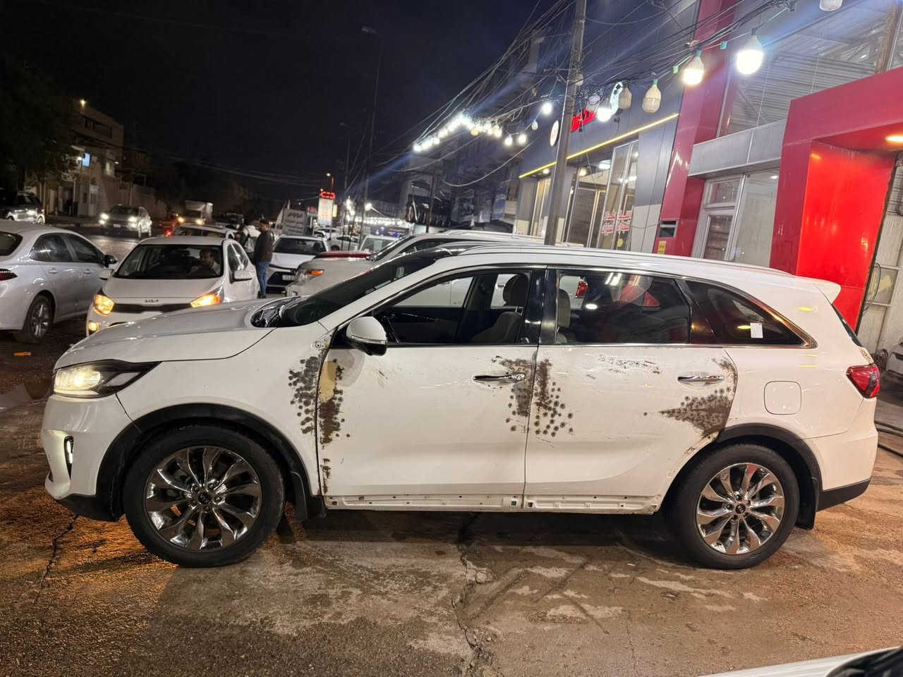 السلام عليكم
كيا سورنتو 2020
وارد خليجي فول 1/1
السيارة بيها حادث مسمكره كامله 
تحتاج صبغ وبعض الترتيبات
محرك 6 سلندر
ماشية 45 حقيقي
بانوراما
بصمة دخول + ابواب
شاشة كبيرة + كامرات محيطية 360 درجه
مري شفط
جنطة كهرباء
4 كامرات
هندبريك كهربائي
7 راكب + 3 قطع تبريد
ويل حجم 19 كروم
كراسي كهرباء
حساسات امامي +خلفي
رقم بغداد الجديد بسمي
السعر 170
للاستفسار ***********
