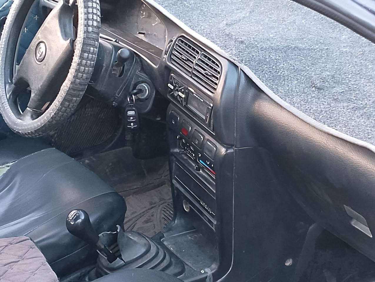 سلام الله عليكم ورحمه والله وبركاته 
سياره سني ياباني للبيع موديل 94 سياره كامله محرك ينقص كير حيل زين صدر فول داخله حلو كهربائيات حيل زينه السياره موجوده بعزيز بلد الكورنيش السعر 30 وبيه مجال شرط التحويل


**إذا كنت صاحب هذا الإعلان وتريد حذفه لأي سبب، رجاءا أرسل رسالة إلى الدعم الفني**