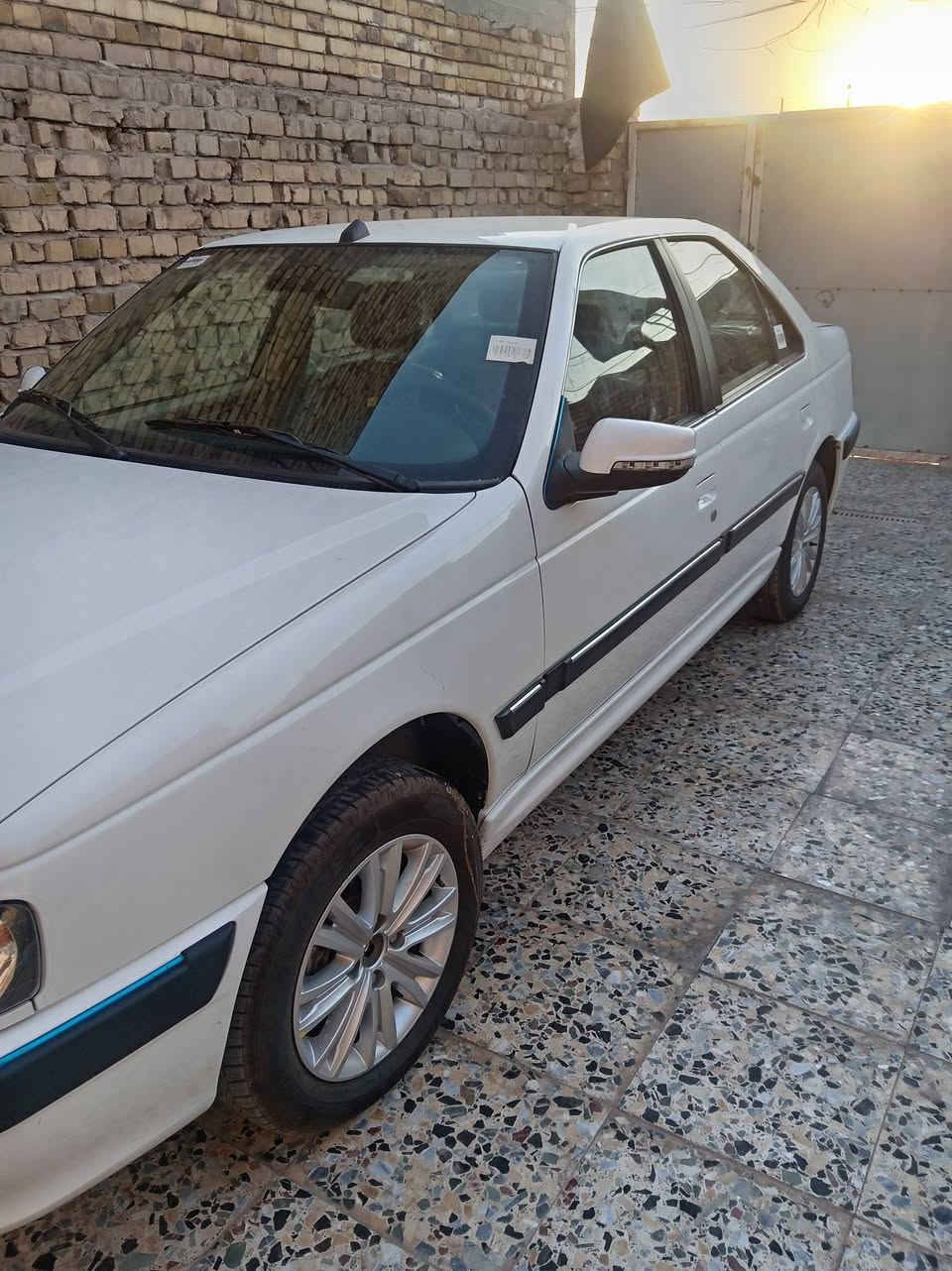 بيجو بارس مديل 2026لون أبيض زيرو ميسان العماره السعر بدون لوحات 88 والسعر مرقم كامل 93 رقم الموبايل ***********
